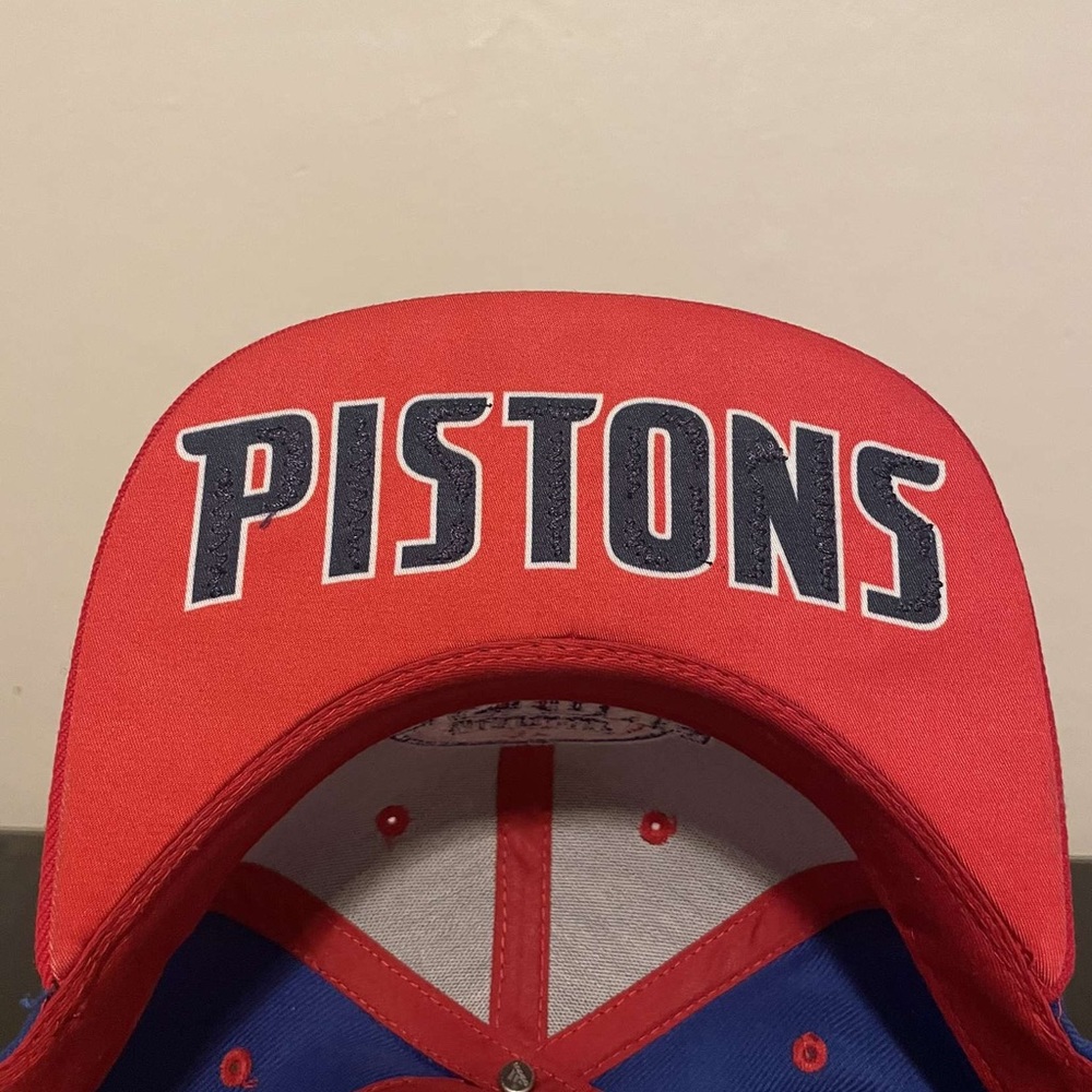 Detroit Pistons NBA Adidas Y2K Style SnapBack Hat - Picture 5 of 7